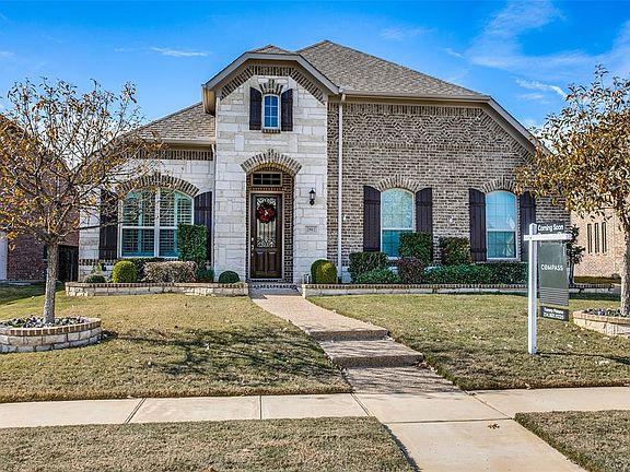 2nd image of 2812 Balmoral Dr