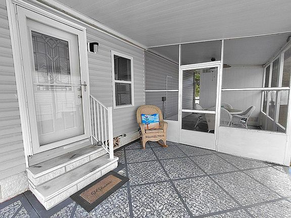 4th image of 1001 Starkey Rd Lot 404