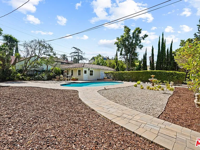 624 S Arden Blvd — Photo 31