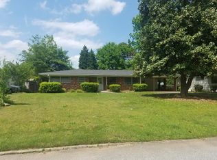 1130 Lynmoor Dr, Atlanta, GA 30319