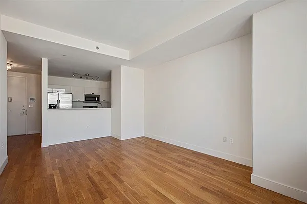 Rented by Compass | media 29