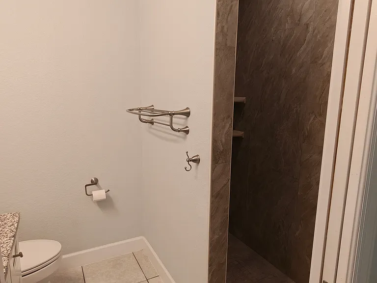 2019 Como St — Photo 14