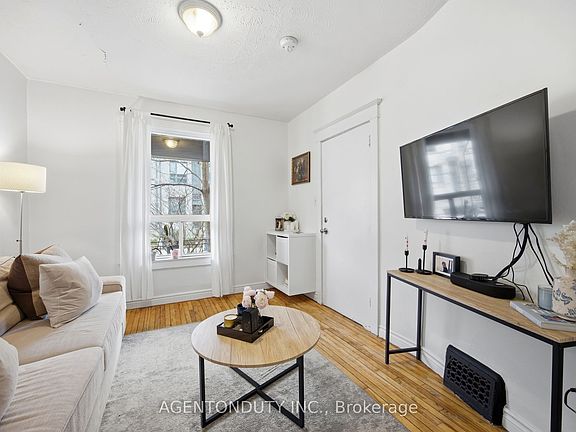 4th image of 51 Perth Ave
