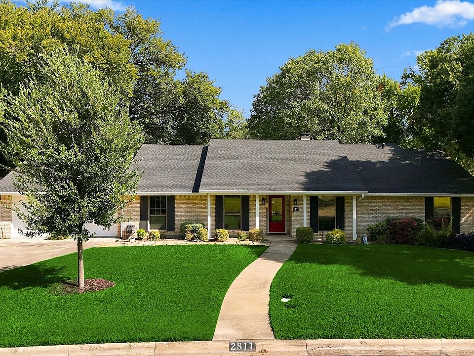 1st image of 2811 Reedcroft Dr