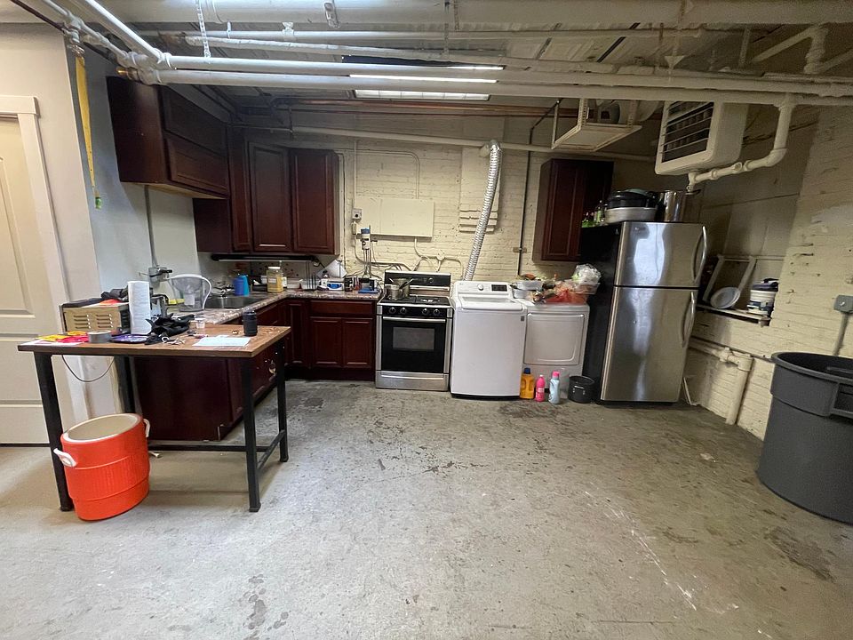 1st image of 3955 W Shakespeare Ave #1