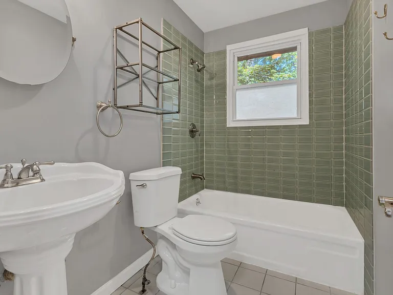 3108 Lealand Ln #B — Photo 14
