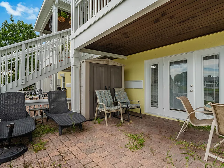 204 Pompano Dr SE #A — Photo 34