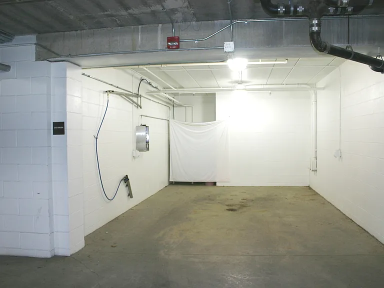 Central Square Apartments — Photo 21