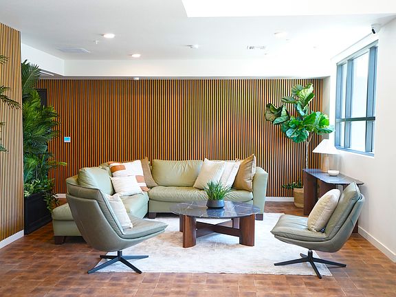 5th image of 856 S Gramercy Dr #208