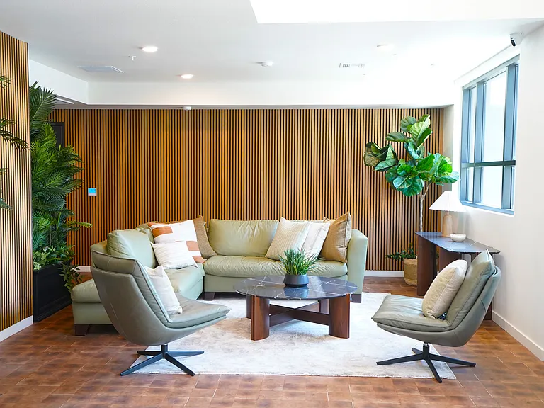 856 Gramercy Drive — Photo 6
