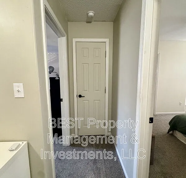 8130 Kings Creek Dr — Photo 22