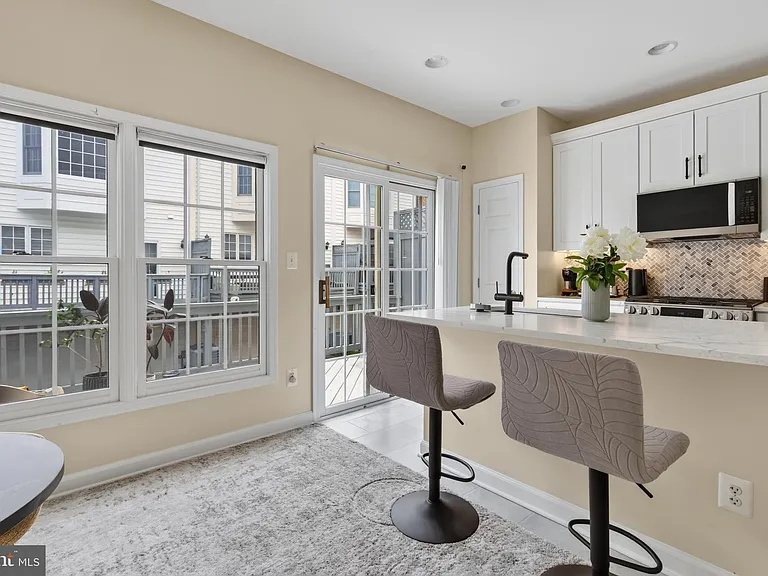 8814 Hunting Lodge Ct — Photo 15