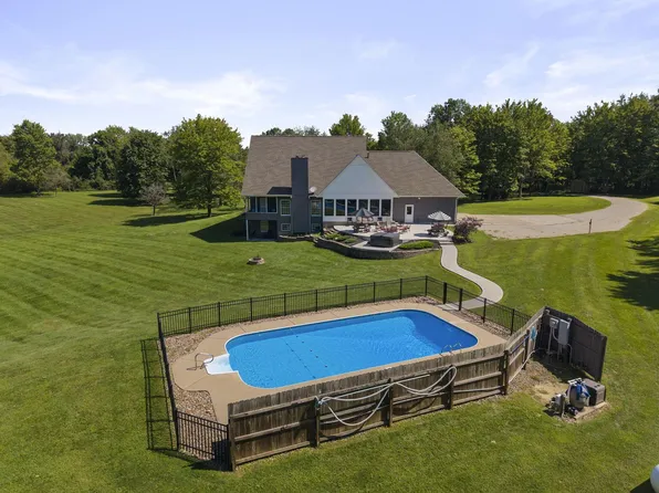 120 Woody Knoll Dr, Thornville, OH 43076