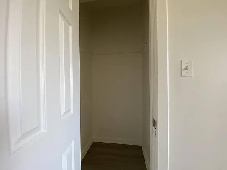 4450 S Wood St #2-R — Photo 15