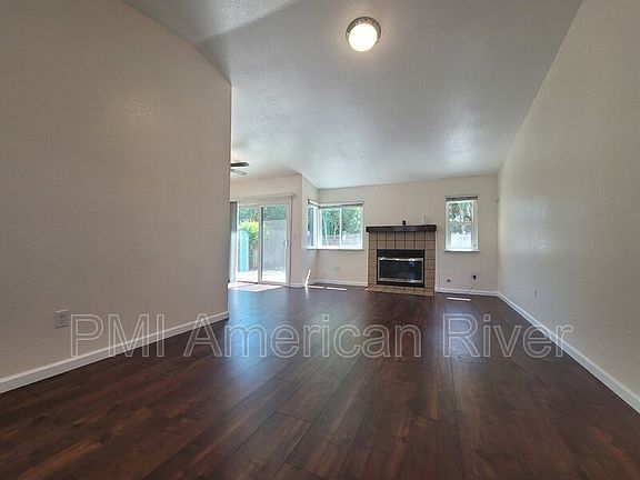 5th image of 8600 Elaine Dr