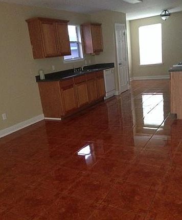 4th image of 2628 Max Dr
