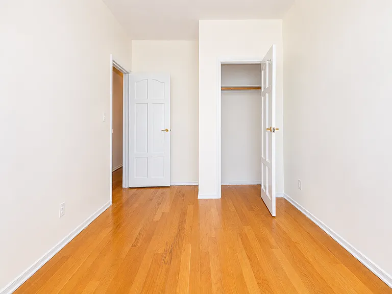 673 Lafayette Ave #2 — Photo 7