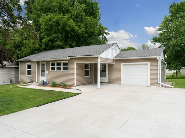130 16th St NE, Owatonna, MN 55060