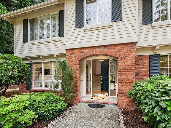 This well built craftsman offers a new (2018) 50 year roof. 
