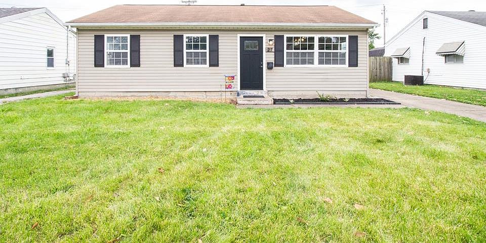 1st image of 27 Briarcliff Dr