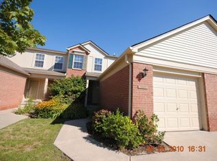 3093 Village Cir, Ann Arbor, MI 48108