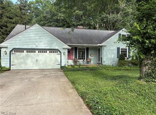 265 Saddler Rd, Bay Village, OH 44140