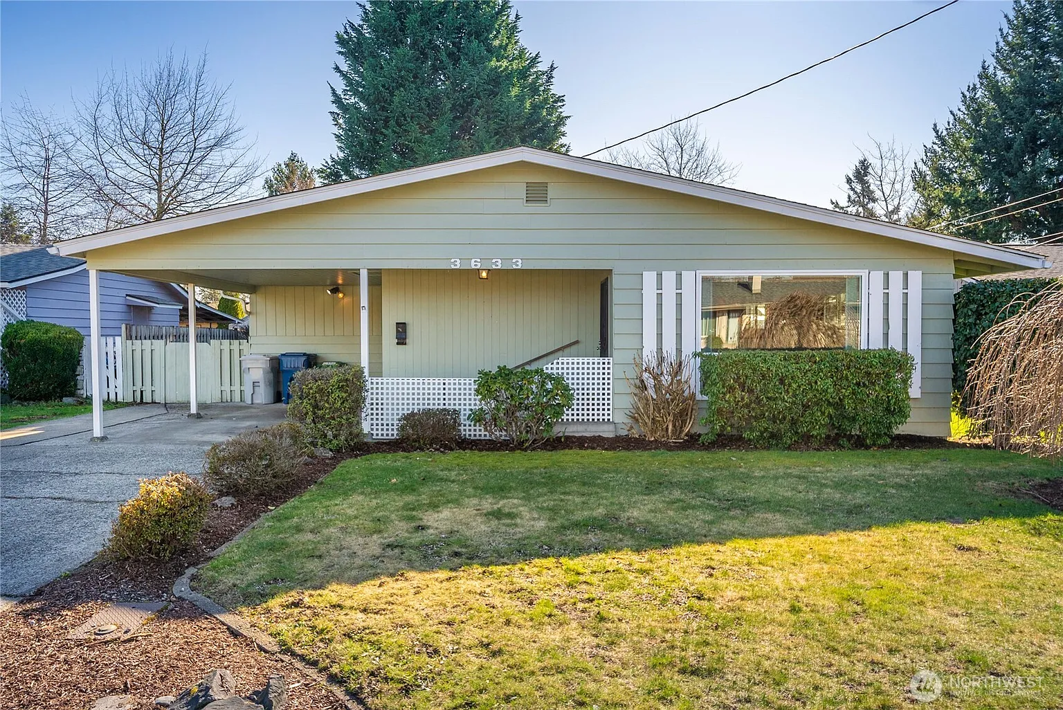 3633 NE 10th Street photo 1
