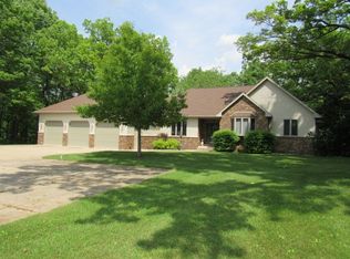 11352 County Road X28, Anamosa, IA 52205