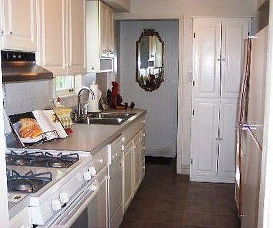 3rd image of 1057 Sheridan Ave