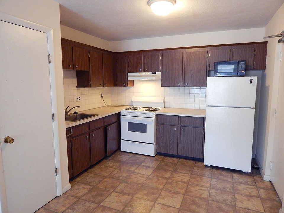 1st image of 45 Elm St #4