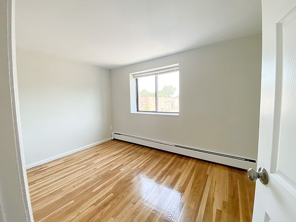 3rd image of 280 Hyde Park Ave APT 1