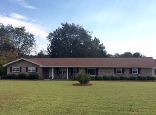 125 1st Rd, Hazlehurst, GA 31539