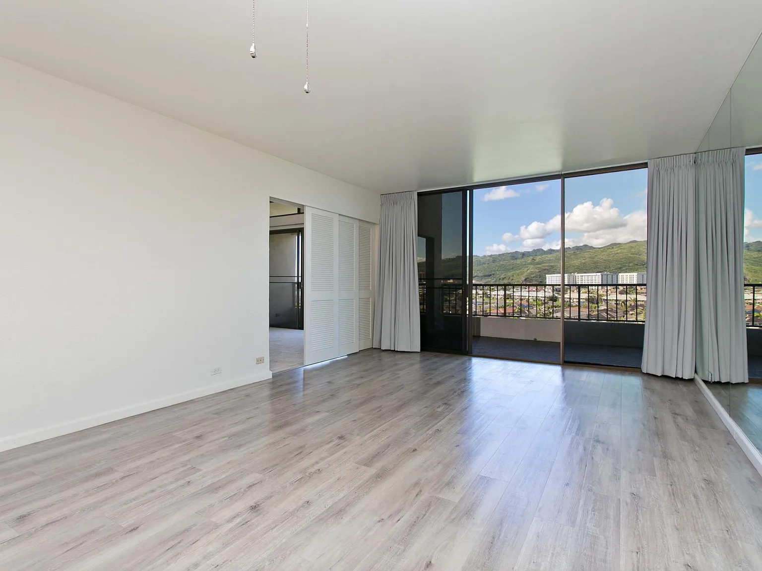 3 bed, 1657 sqft, $5,000 — Photo 3