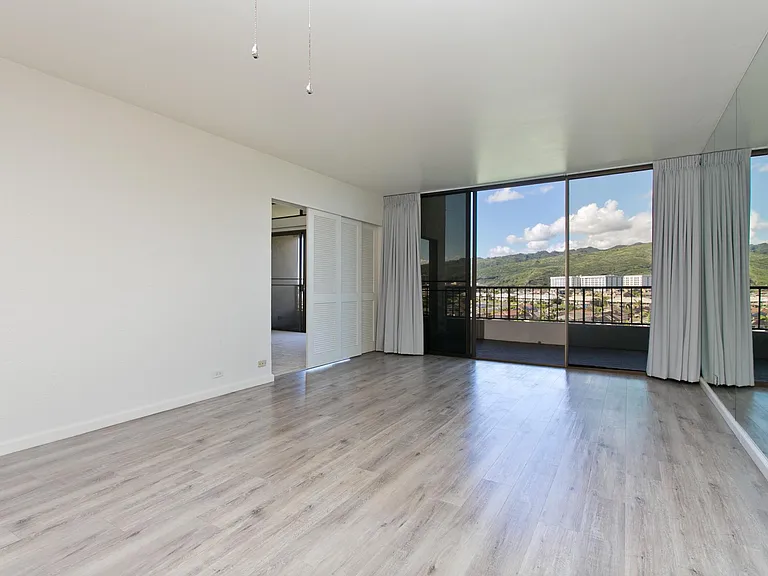 500 Lunalilo Home Rd #17B — Photo 3
