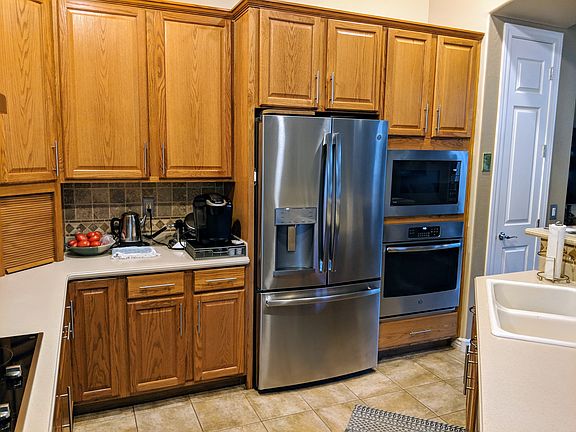 5th image of 8519 W Coyote Dr