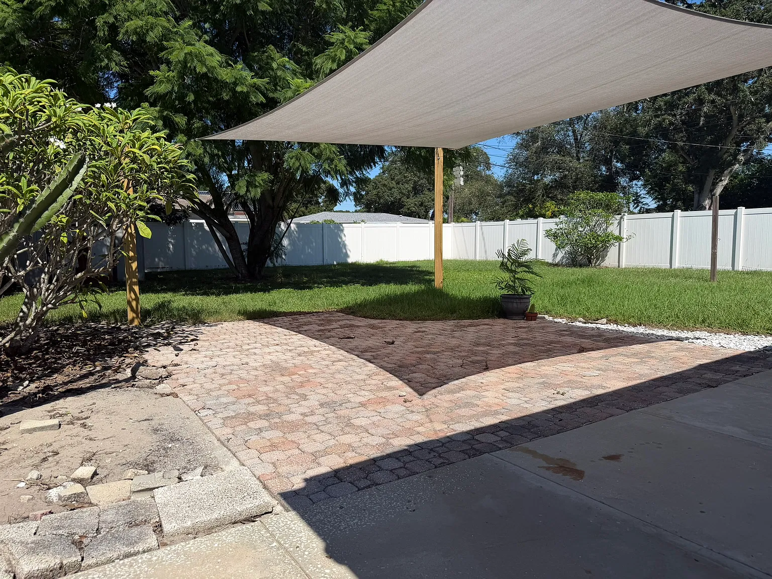 3 bed, 1571 sqft, $2,000 — Photo 4