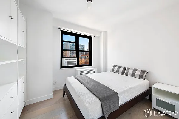 Rented by Halstead Real Estate | media 28