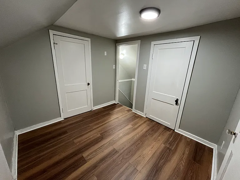 83 Hill St — Photo 10