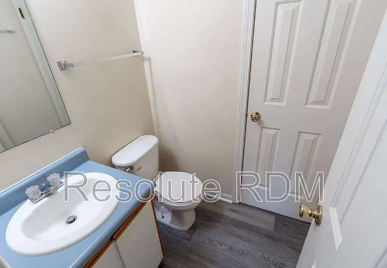 3826 Ireland Dr — Photo 26