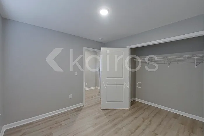 394 Angela St — Photo 6