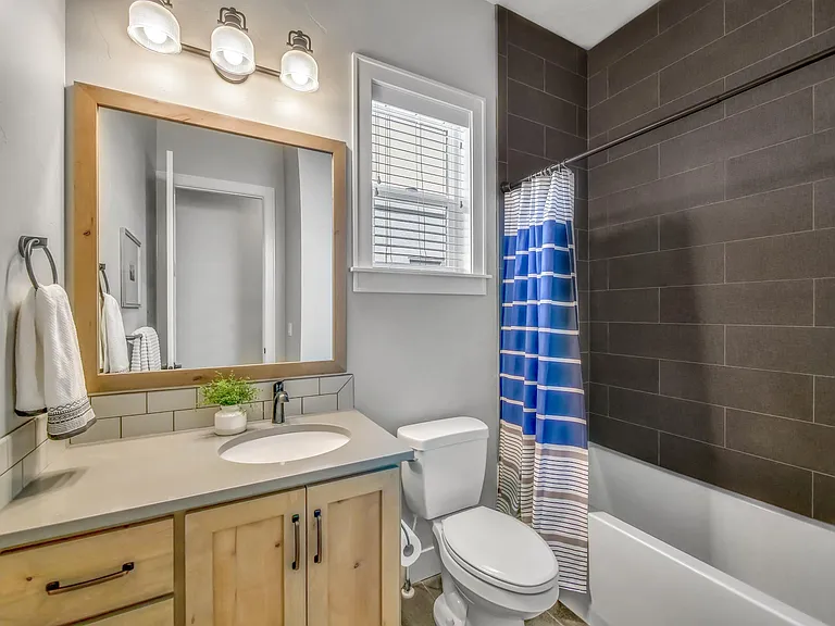 6973 N Exeter Pl — Photo 29
