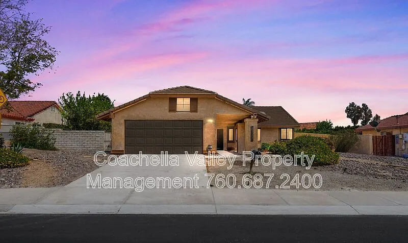 3 bed, 3.0 bath, 2080 sqft, $2,895 — Photo 2