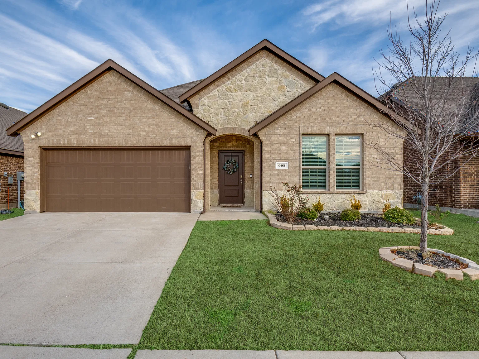 4 bed, 2153 sqft, $2,495 — Photo 1