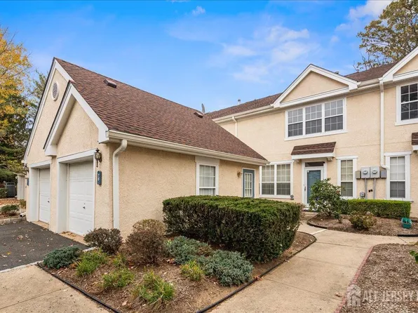 76 Ashford Dr, Plainsboro, NJ 08536