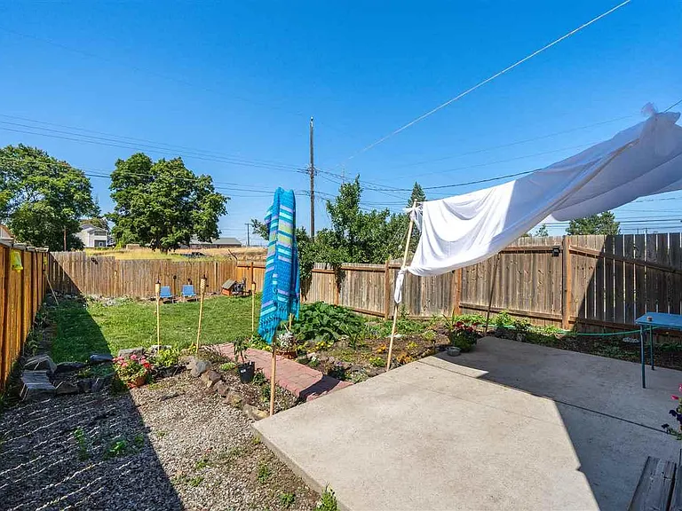 516 S Arthur St — Photo 22
