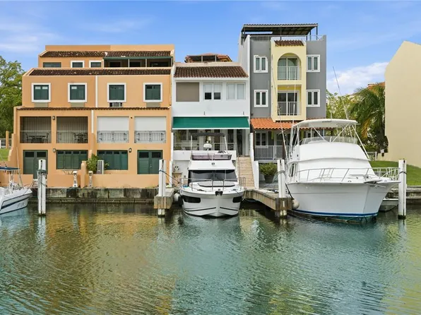 25 Plaza Mayor, Humacao, PR 00791