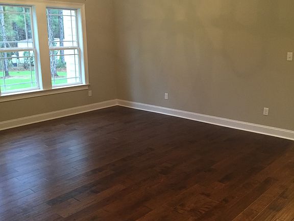 4th image of 297 Willow Lake Dr