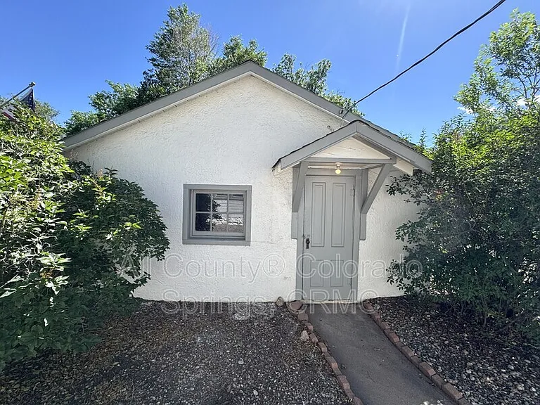 2430 W Vermijo Ave — Photo 23