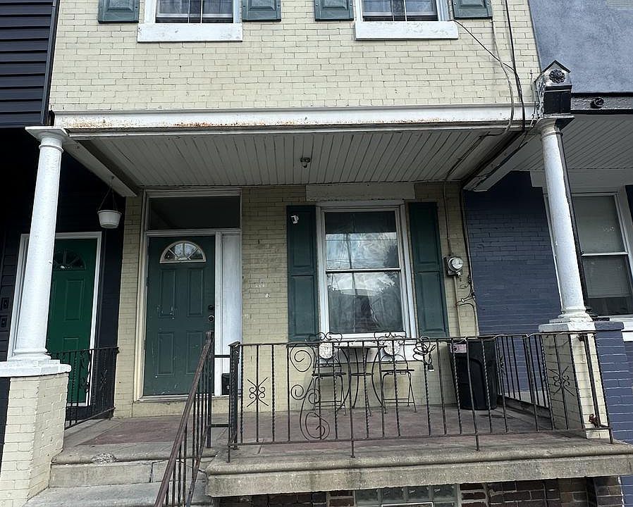 1st image of 1370 E Haines St
