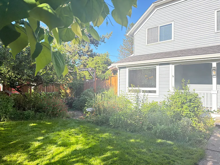 420 S Center St — Photo 15